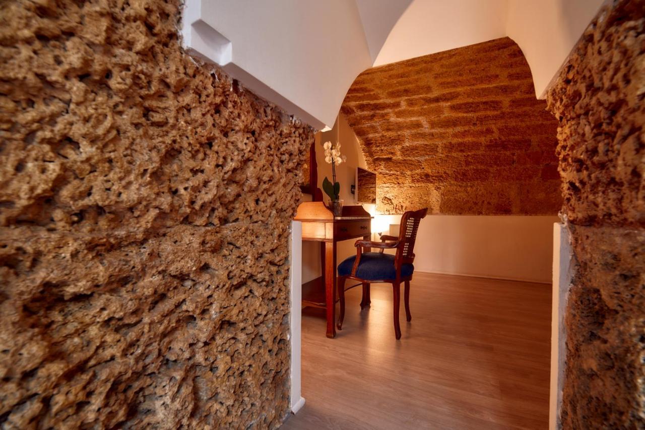 L' Hotellerie Easy Suites Палермо Екстериор снимка