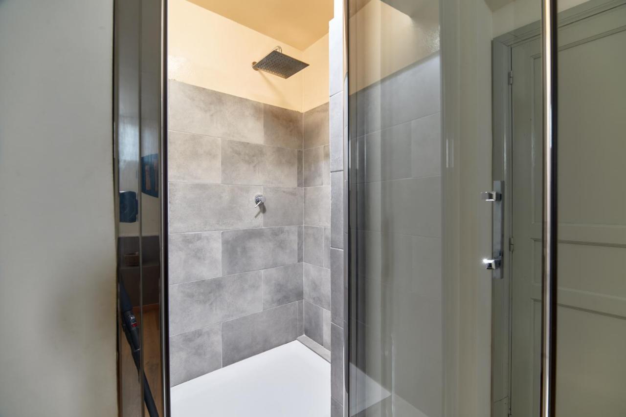 L' Hotellerie Easy Suites Палермо Екстериор снимка