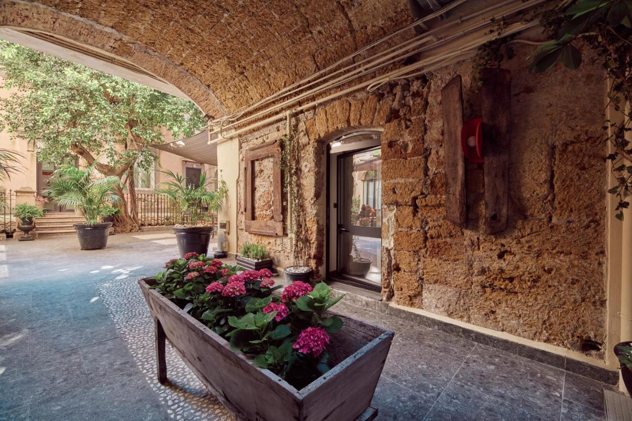 L' Hotellerie Easy Suites Палермо Екстериор снимка