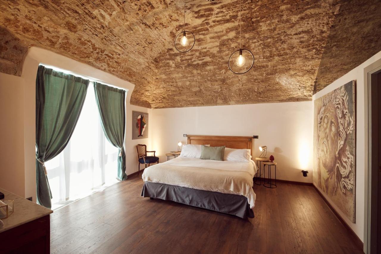 L' Hotellerie Easy Suites Палермо Екстериор снимка