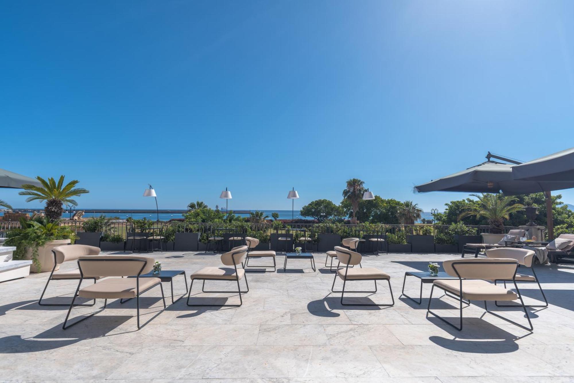 L' Hotellerie Easy Suites Палермо Екстериор снимка