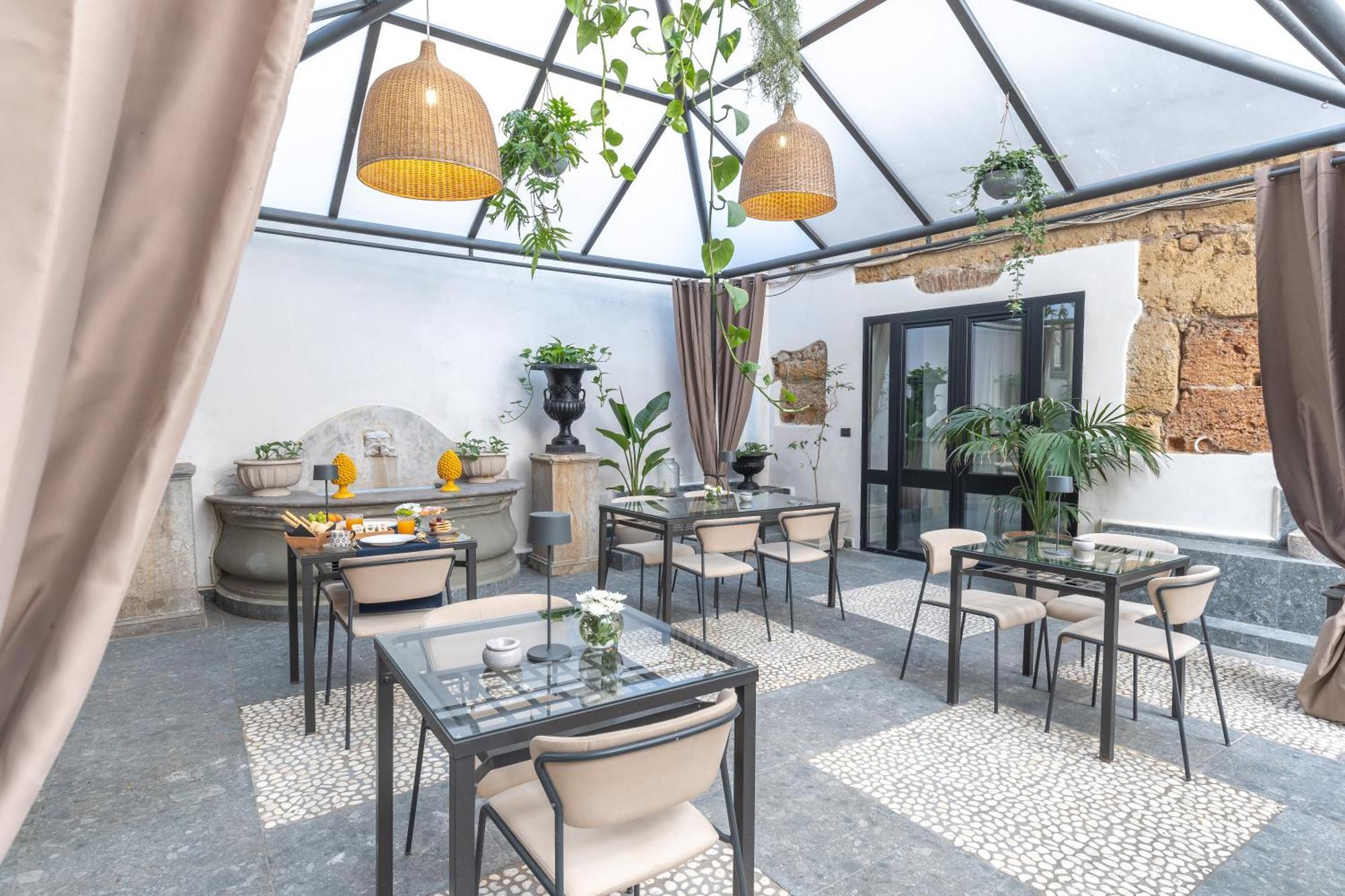L' Hotellerie Easy Suites Палермо Екстериор снимка